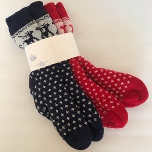 SKYLINE COLLECTION COZY REINDEER LODGE SLIPPER SOCKS NWT